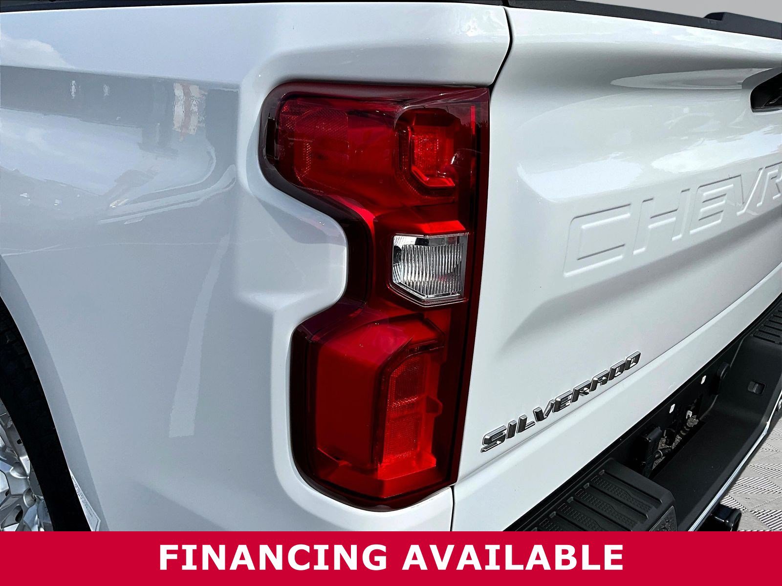 Used 2023 Chevrolet Silverado 1500 LTZ AWD/4WD image 23