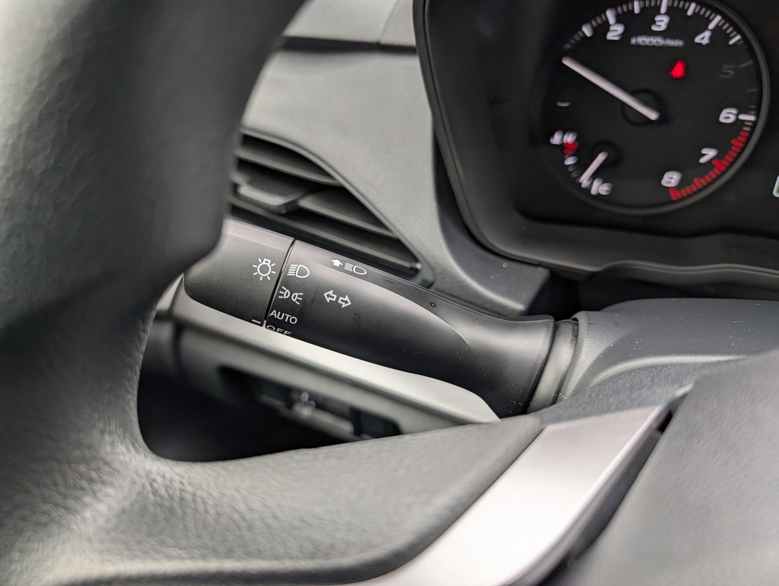 Used 2025 Subaru Impreza 2.0i image 29