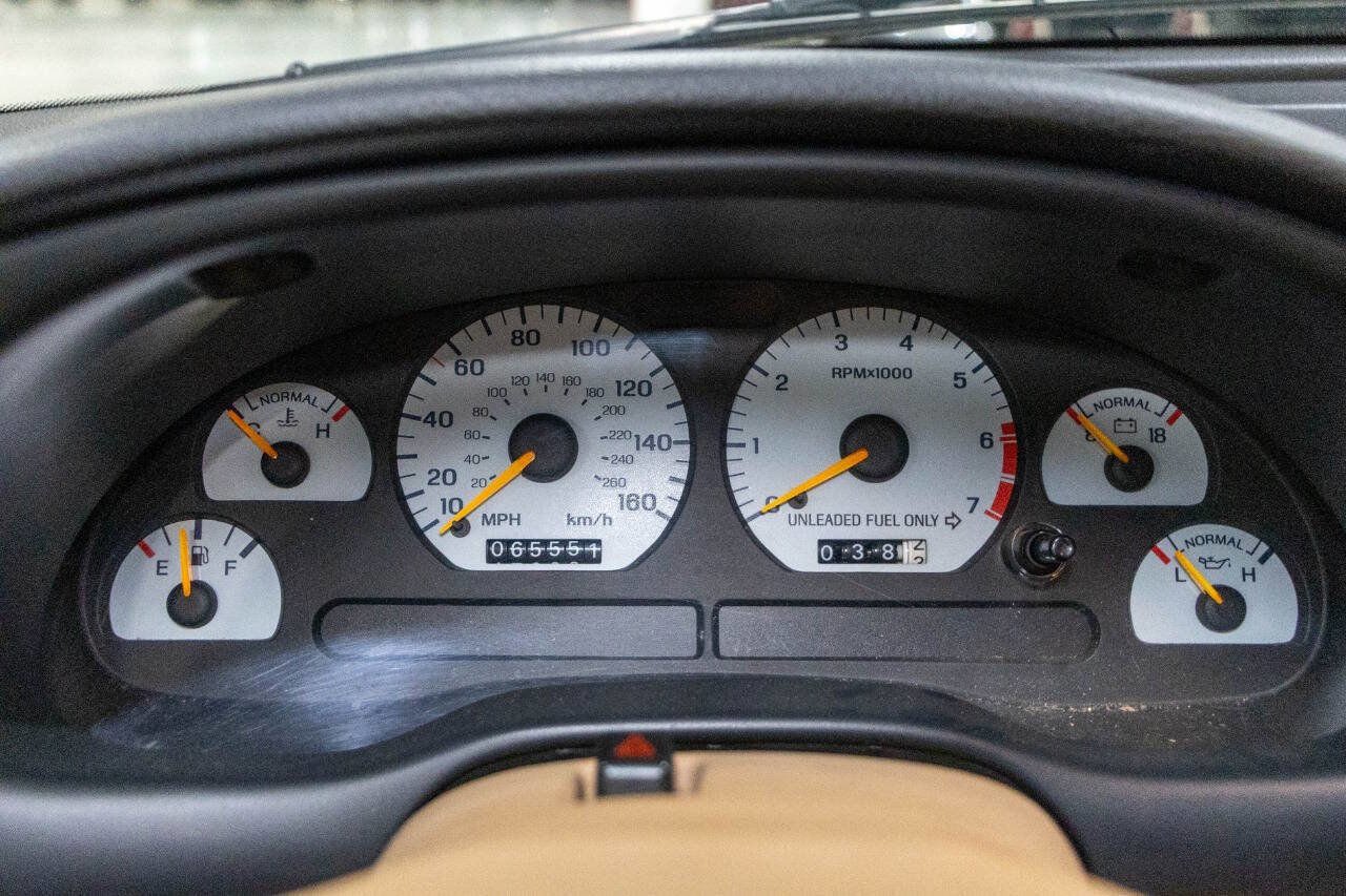 Used 1994 Ford Mustang GT RWD image 24