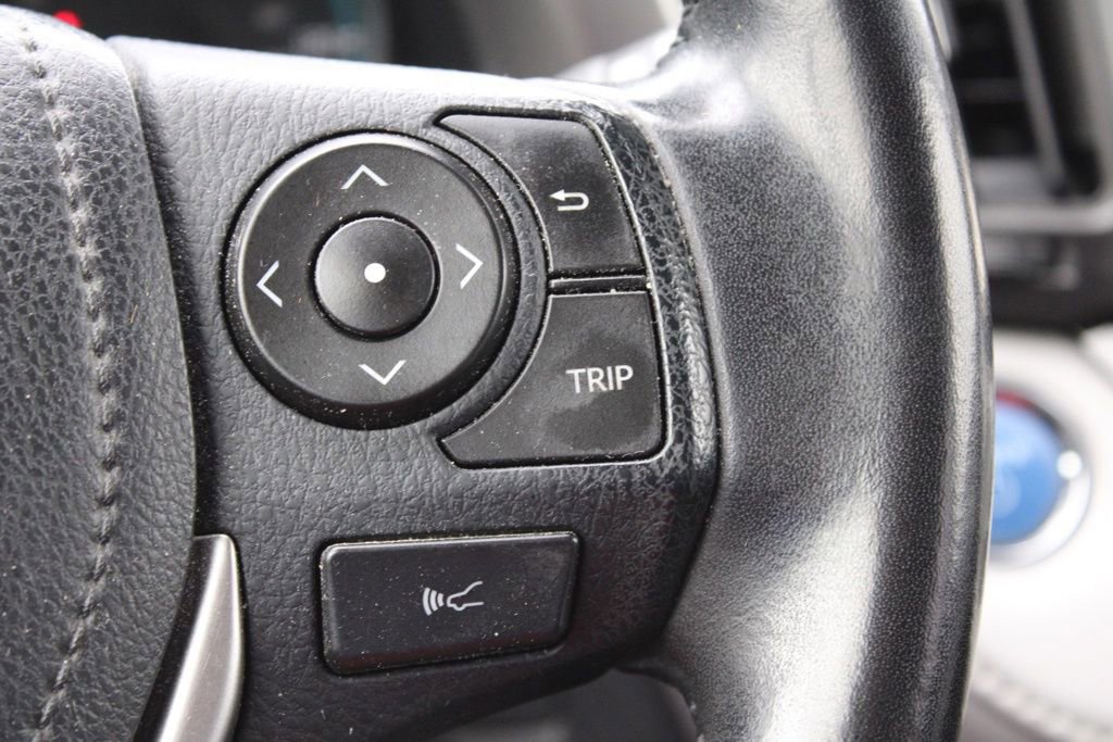 Used 2017 Toyota RAV4 XLE image 31