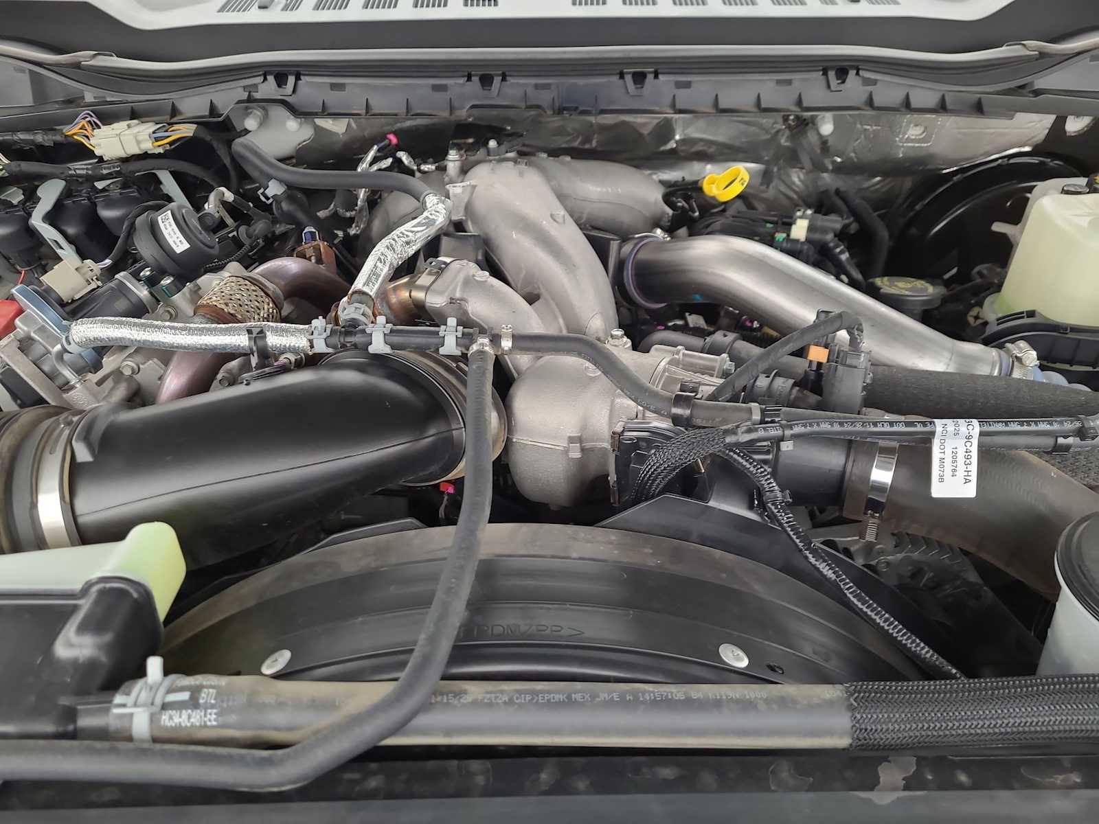 Used 2025 Ford F250 XLT w/ FX4 Off-Road Package image 17