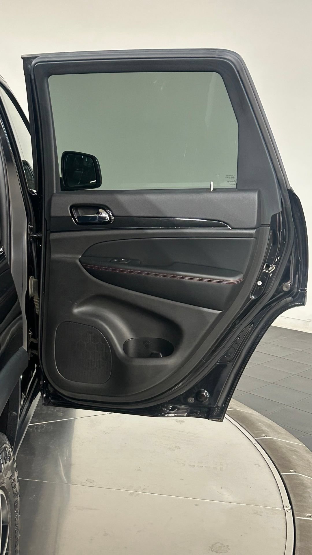 Used 2019 Jeep Grand Cherokee Trailhawk AWD/4WD image 55