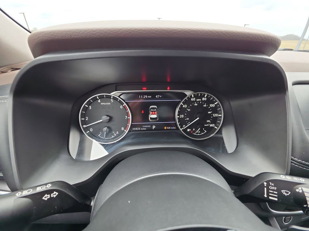 Used 2023 Nissan Rogue SV w/ SV Premium B Package image 15