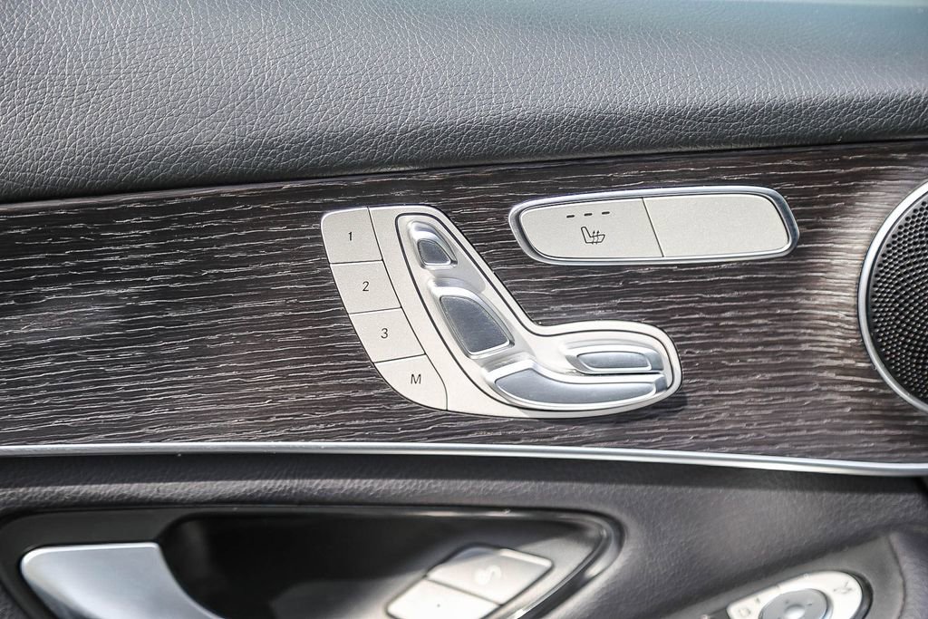 Used 2022 Mercedes-Benz GLC 300 image 21