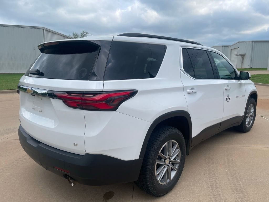 Used 2023 Chevrolet Traverse LT FWD image 5
