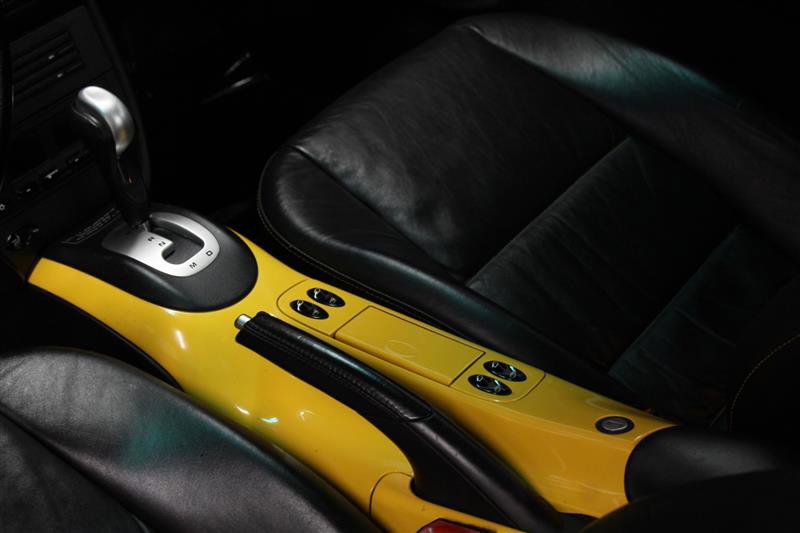 Used 2001 Porsche 911 Carrera image 9