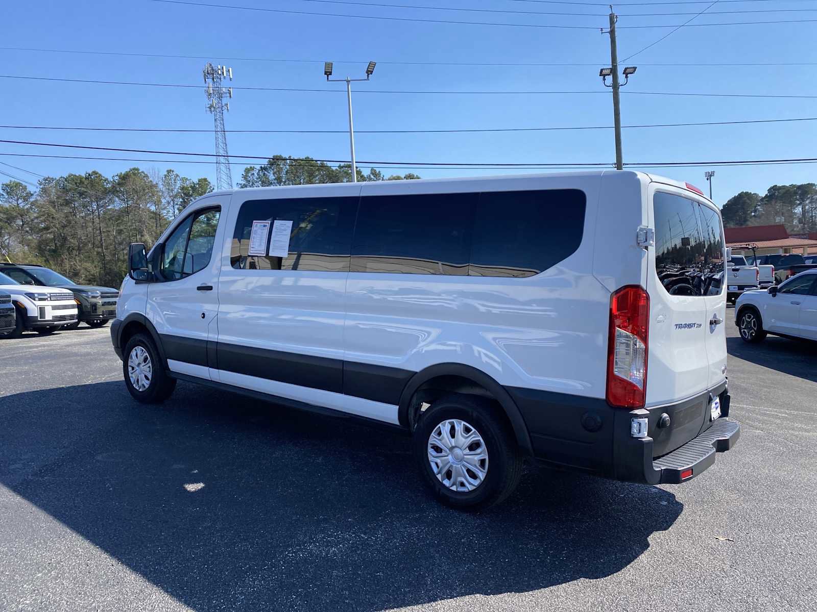 Used 2019 Ford Transit 350 XLT image 8