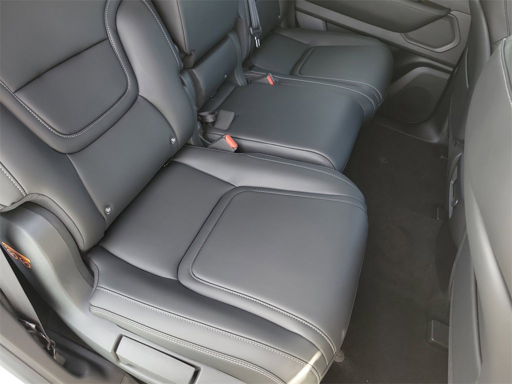 New 2026 Nissan Armada SV image 18