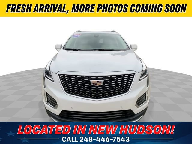 Used 2020 Cadillac XT5 Premium Luxury w/ LPO, Floor Liner Package FWD image 5