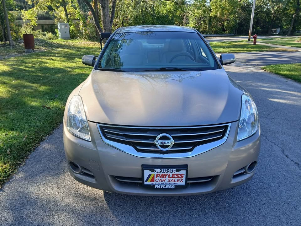 Used 2011 Nissan Altima 2.5 SL w/ Technology Pkg image 3