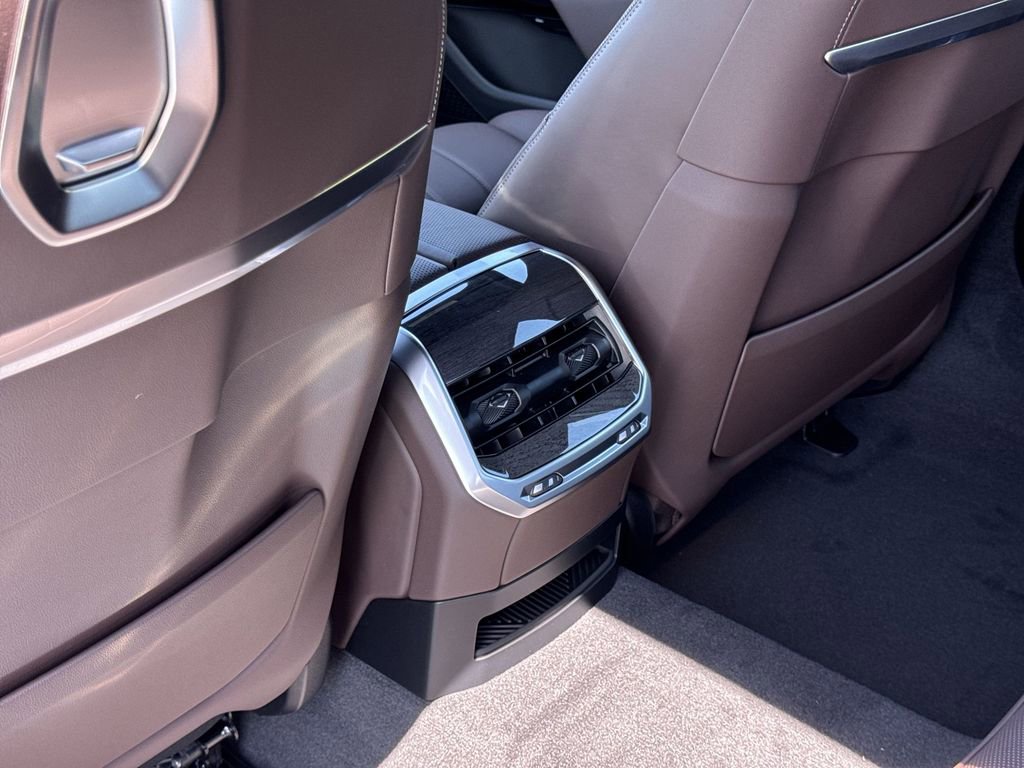 New 2026 BMW 760i xDrive AWD/4WD image 23