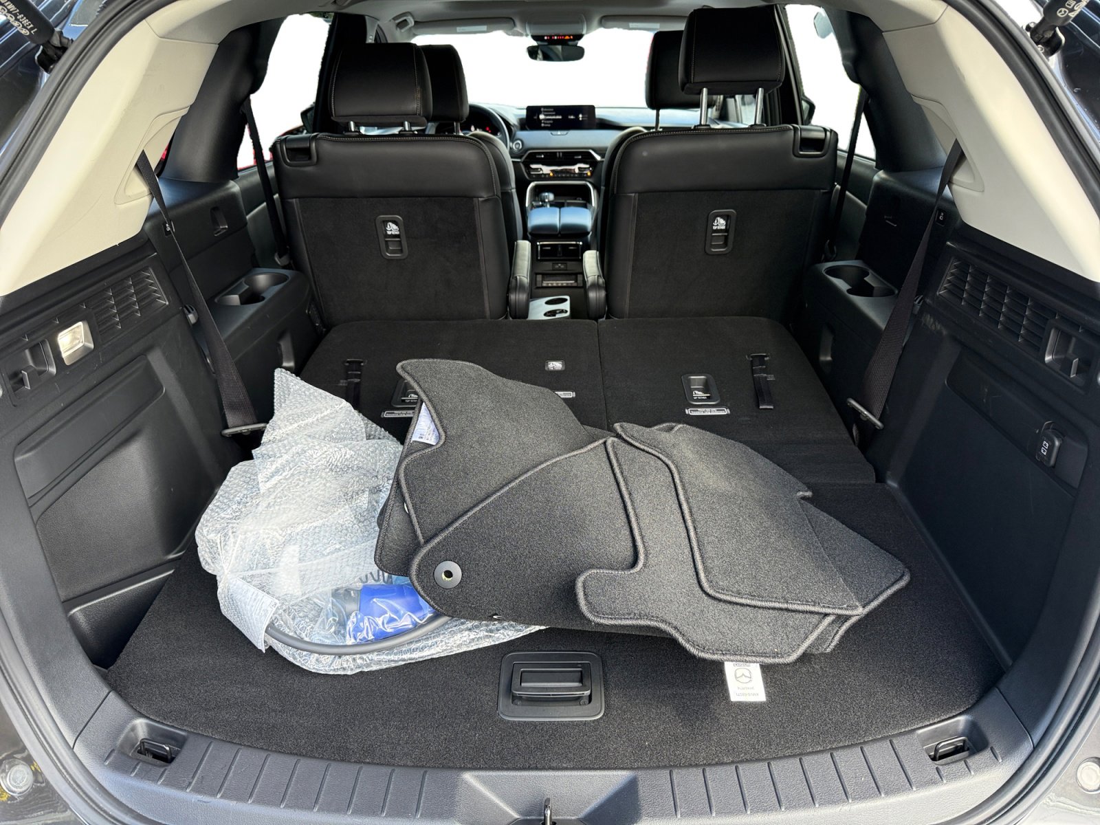 Certified 2024 MAZDA CX-90 Plug-In Hybrid w/ Preferred image 17