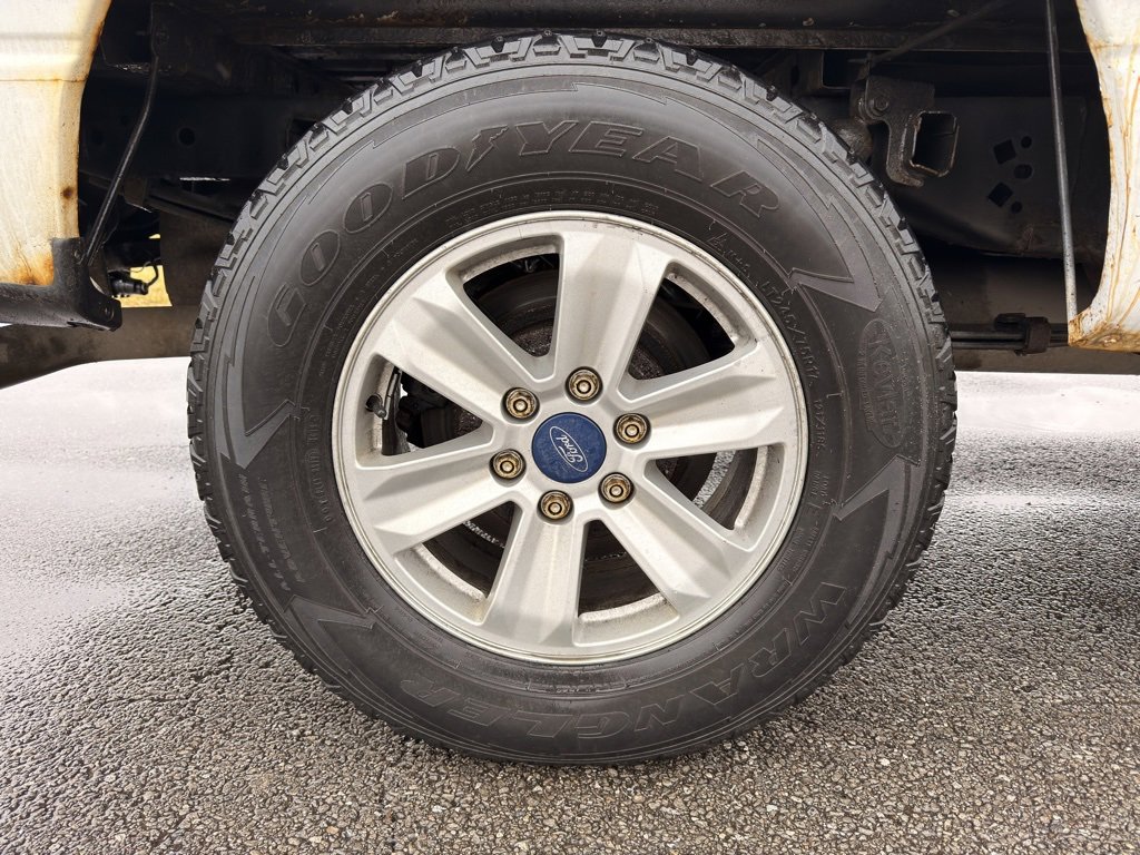 Used 2011 Ford F150 XL w/ Communications Pkg image 18