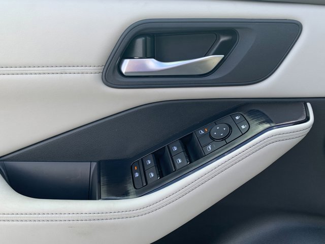 New 2026 Nissan Rogue SV w/ SV Premium Package image 14