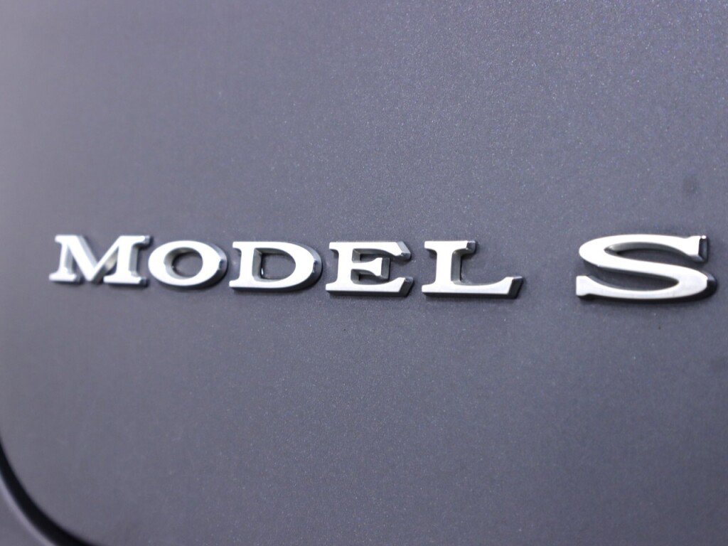Used 2015 Tesla Model S 70D AWD/4WD image 37