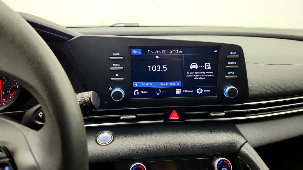 Used 2023 Hyundai Elantra SEL image 18