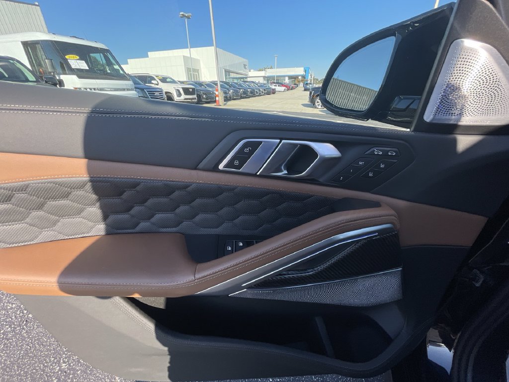 Used 2027 BMW X6 M Competition w/ Executive Package AWD/4WD image 23