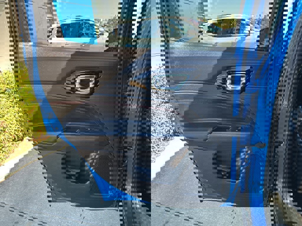 Used 2024 Jeep Compass Trailhawk w/ Trailhawk Convenience Group image 10