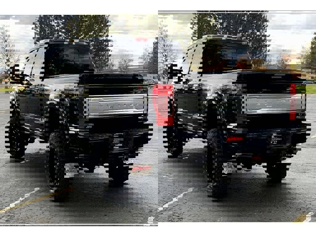 Used 2022 Ford F350 Limited image 13