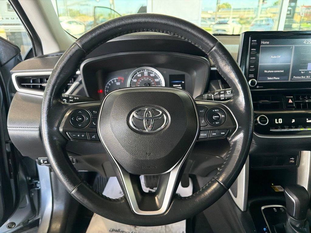Certified 2022 Toyota Corolla Cross LE FWD image 23