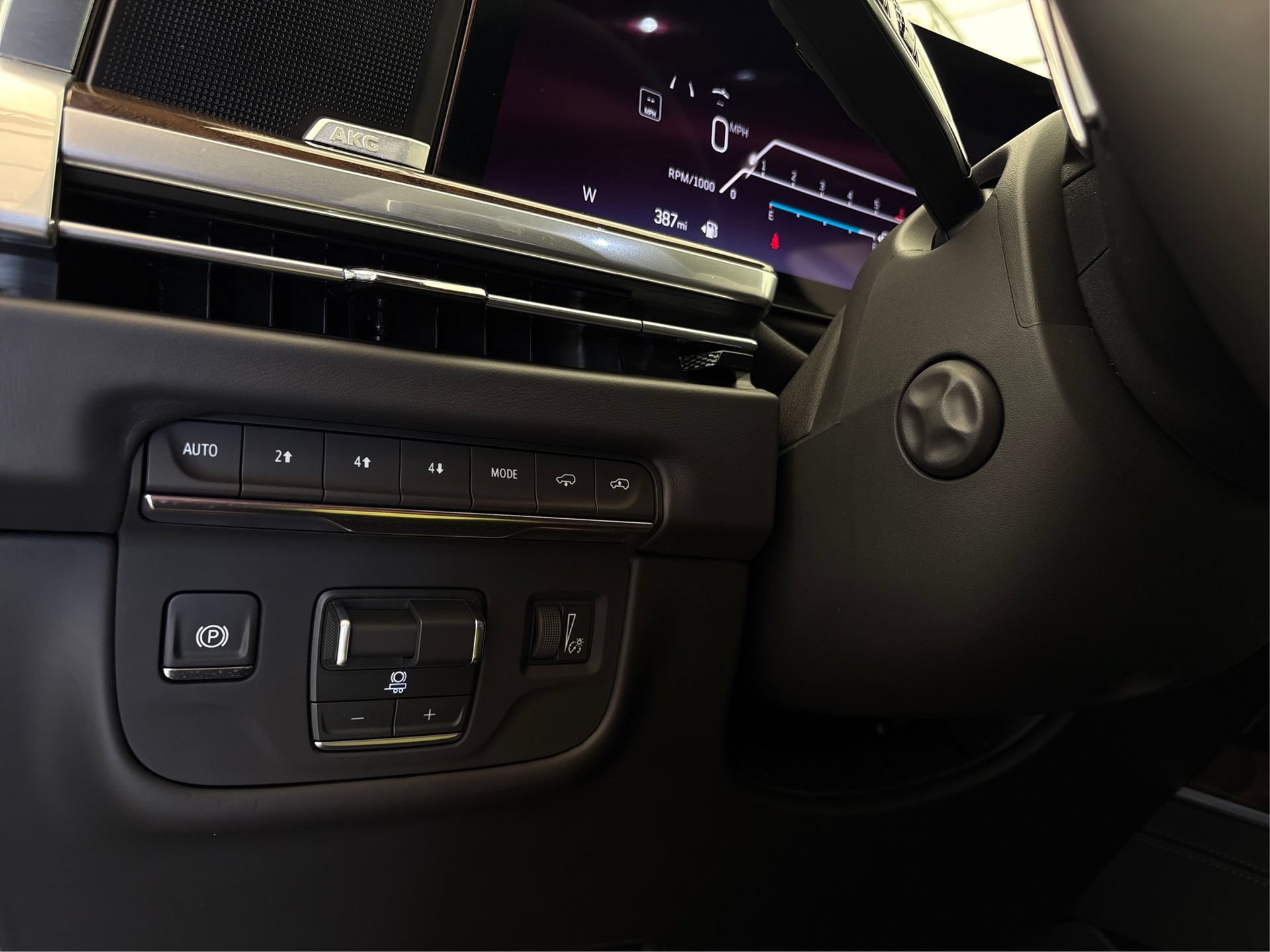 New 2026 Cadillac Escalade Platinum Sport AWD/4WD image 19