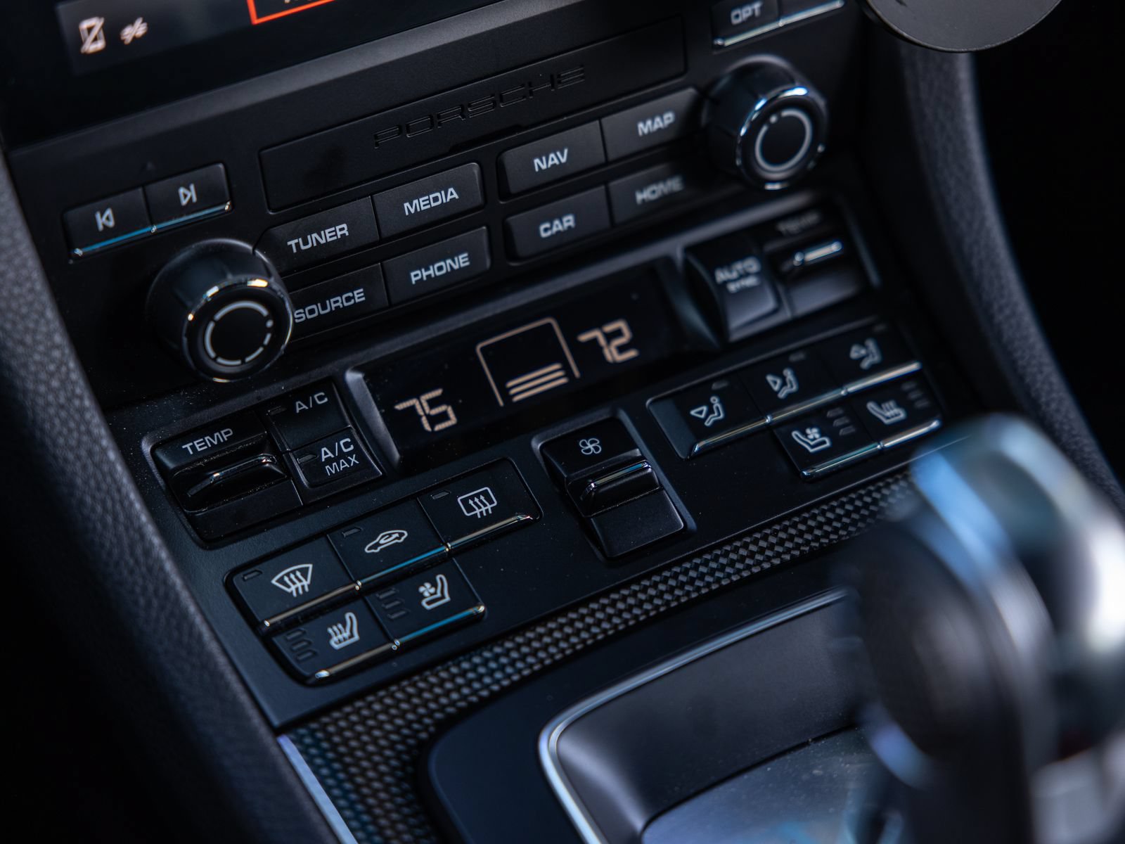 Certified 2024 Porsche 718 Cayman S RWD image 54