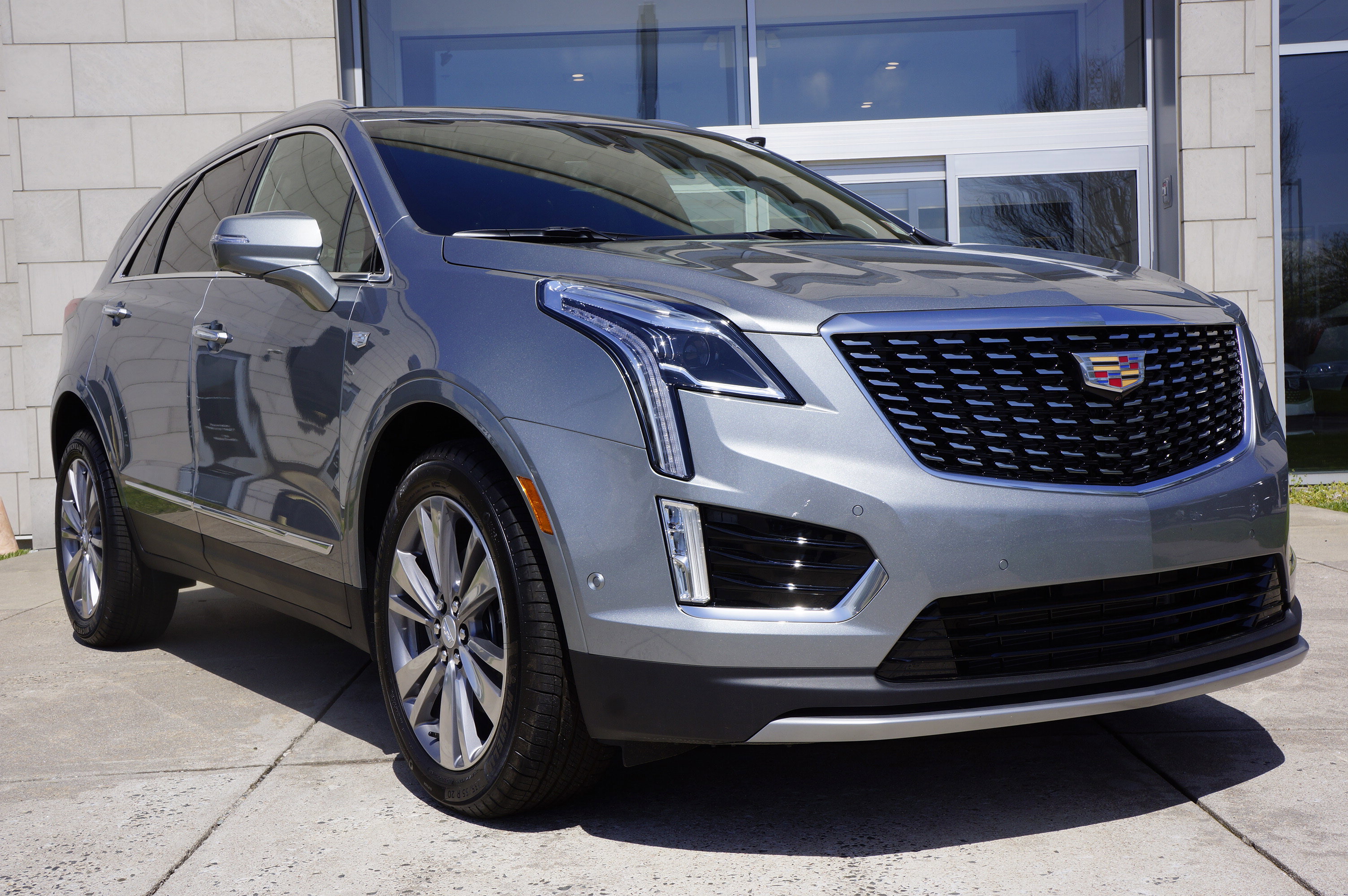 New 2025 Cadillac XT5 Premium Luxury w/ Technology Package AWD/4WD image 2