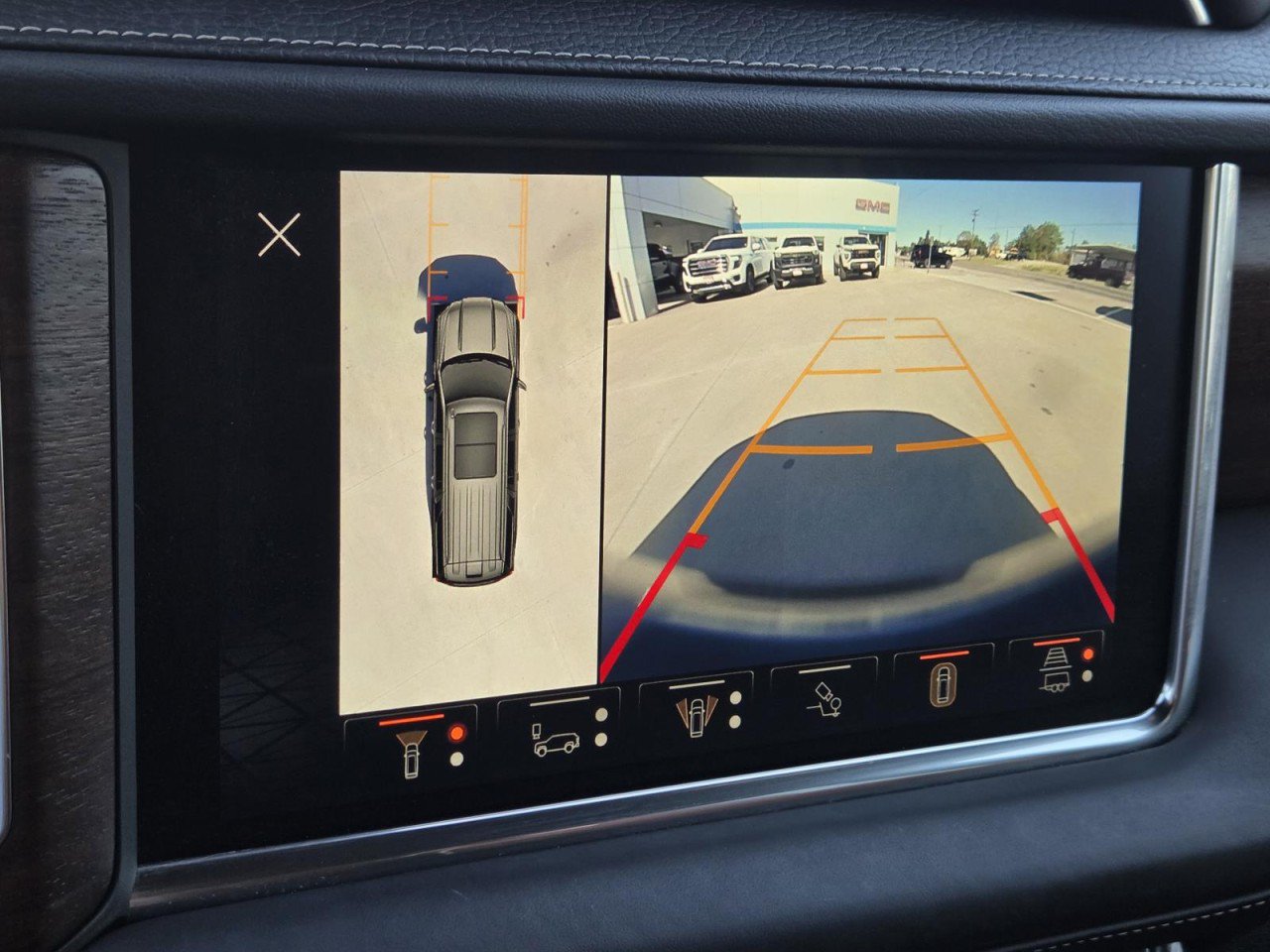 Certified 2023 GMC Yukon Denali Ultimate AWD/4WD image 18