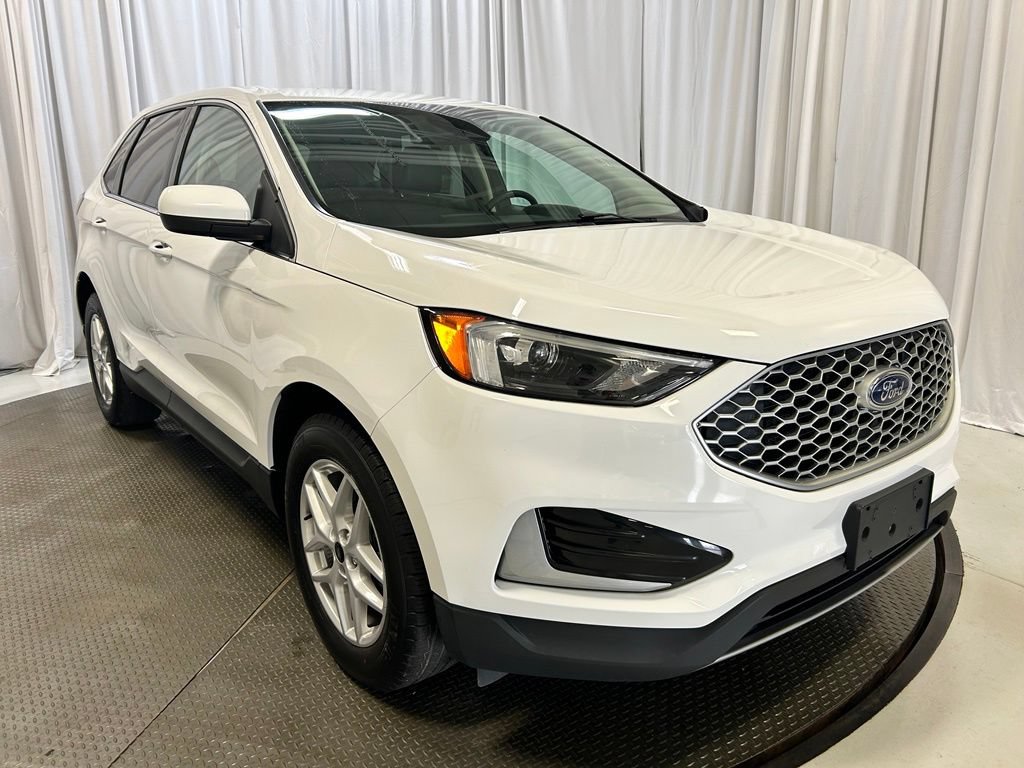 Used 2024 Ford Edge SEL AWD/4WD image 23