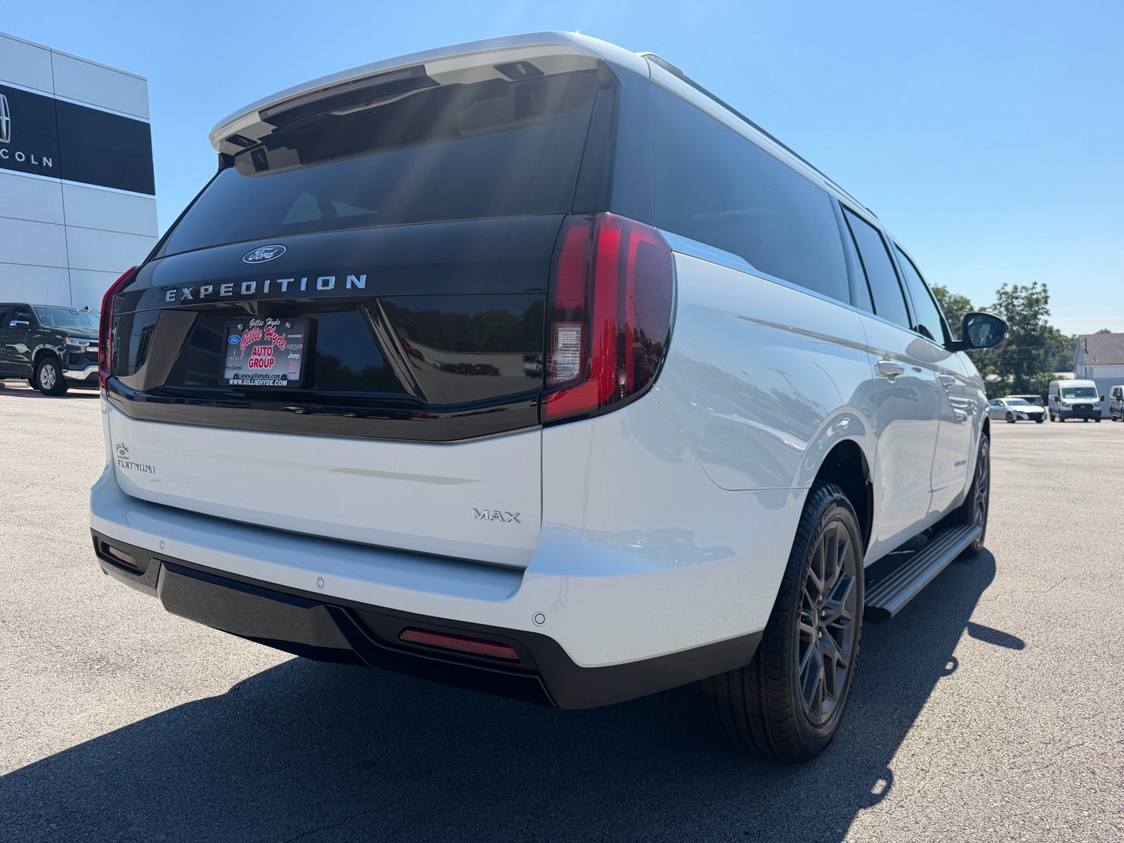 New 2027 Ford Expedition Max Platinum AWD/4WD image 17