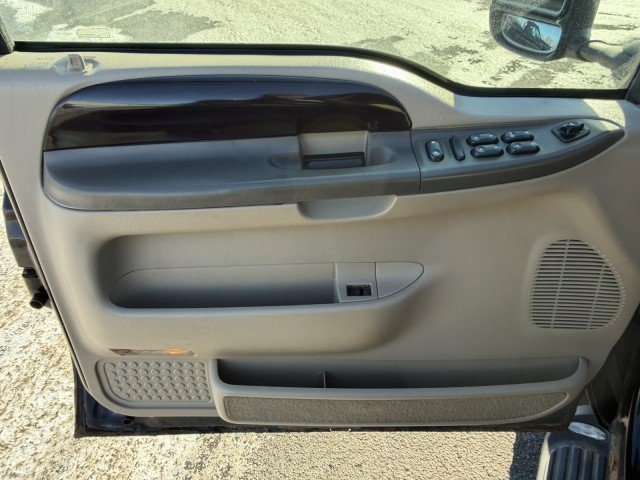Used 2002 Ford Excursion Limited AWD/4WD image 11