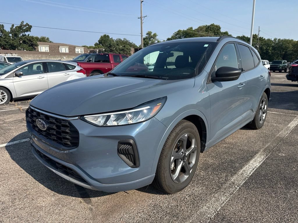 Used 2024 Ford Escape ST-Line w/ Tech Pack #1