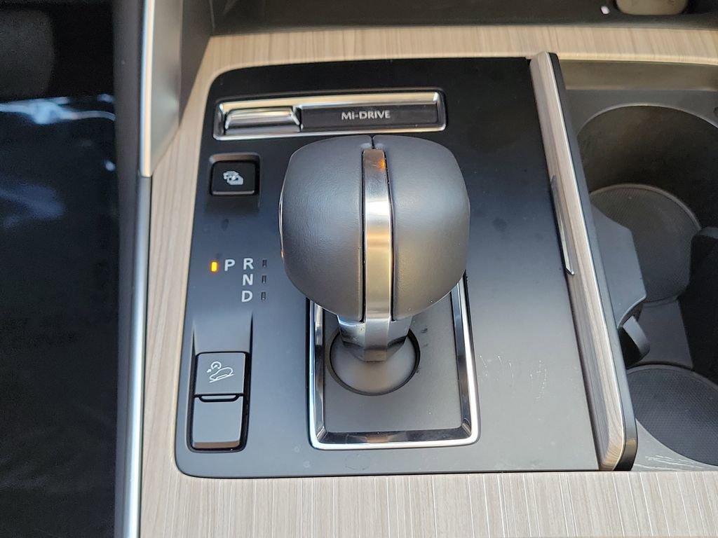 Certified 2025 MAZDA CX-70 Plug-In Hybrid w/ Premium Pkg image 36