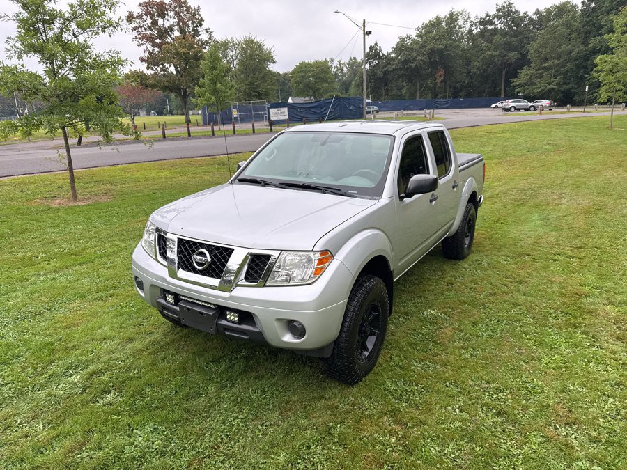 Used 2012 Nissan Frontier SV w/ SV Premium Utility Pkg AWD/4WD image 7