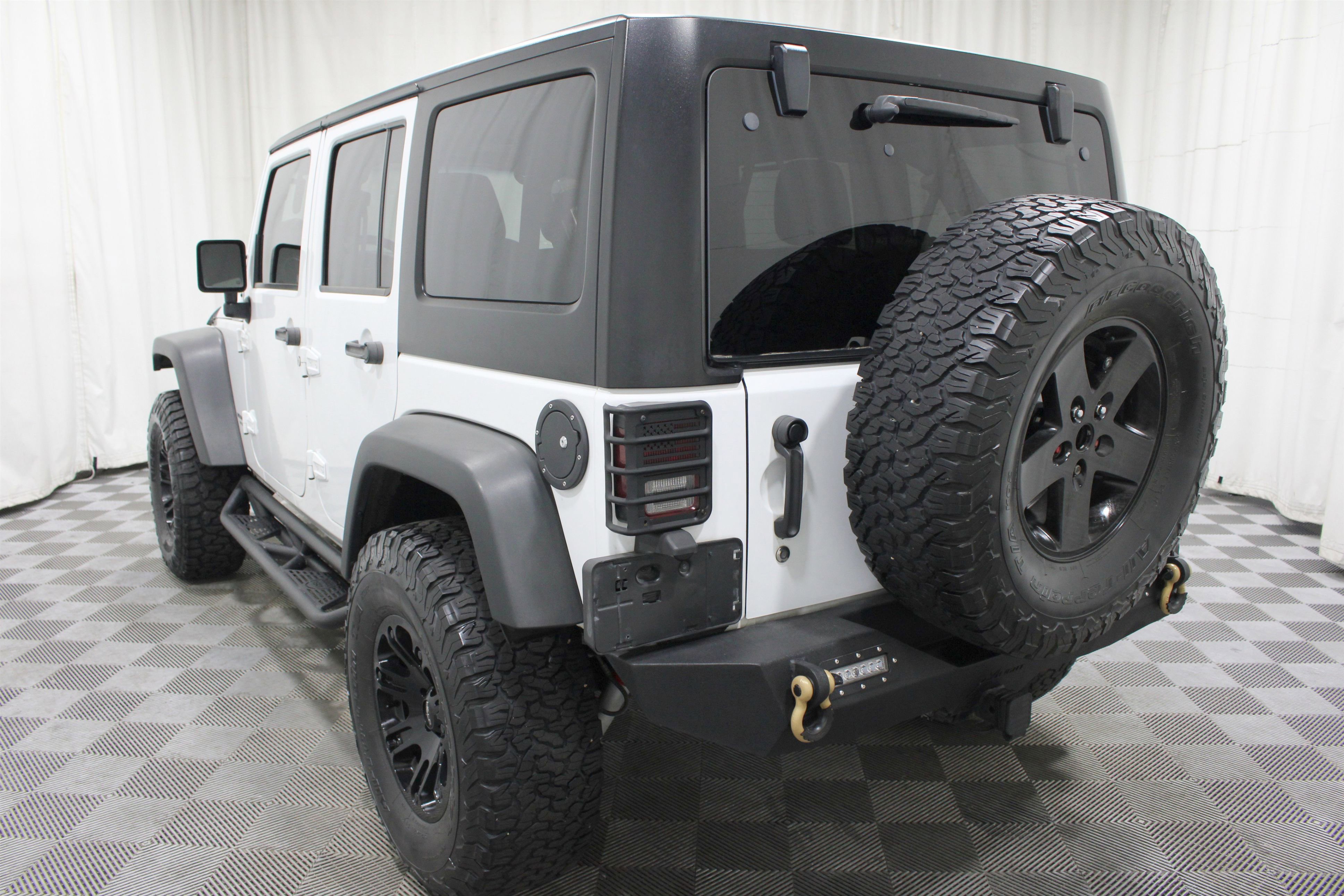 Used 2015 Jeep Wrangler Unlimited Sport w/ Quick Order Package 24S AWD/4WD image 26