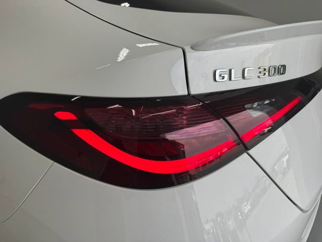 Used 2026 Mercedes-Benz GLC 300 4MATIC image 34