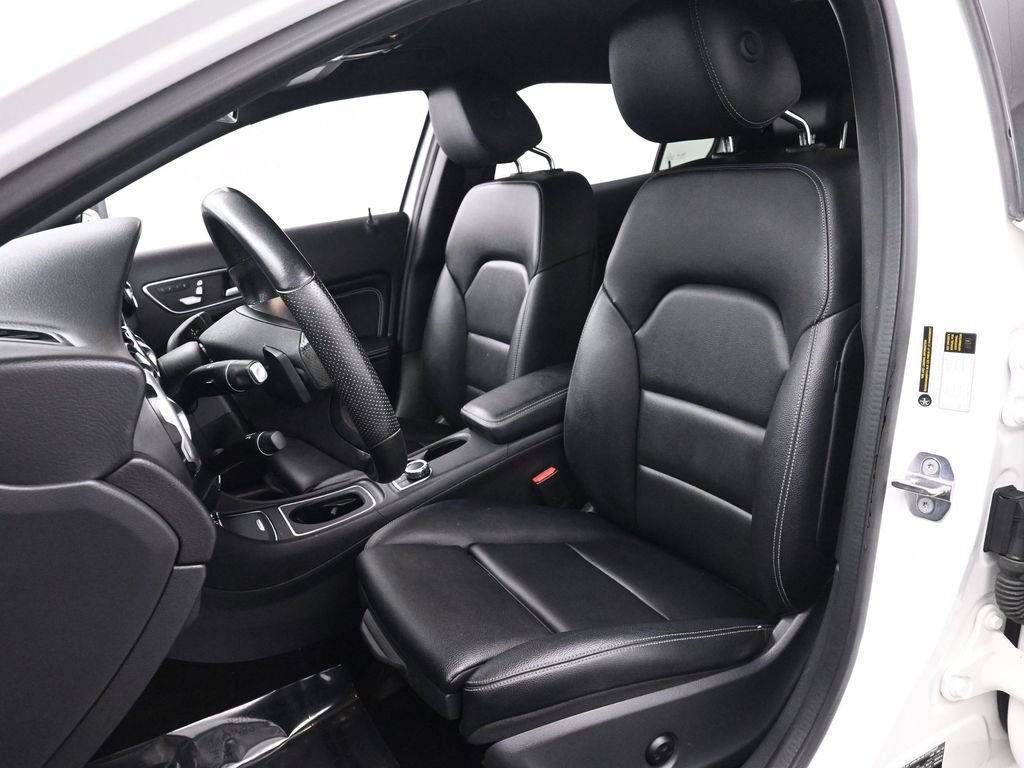 Used 2019 Mercedes-Benz GLA 250 GLA 250 image 13