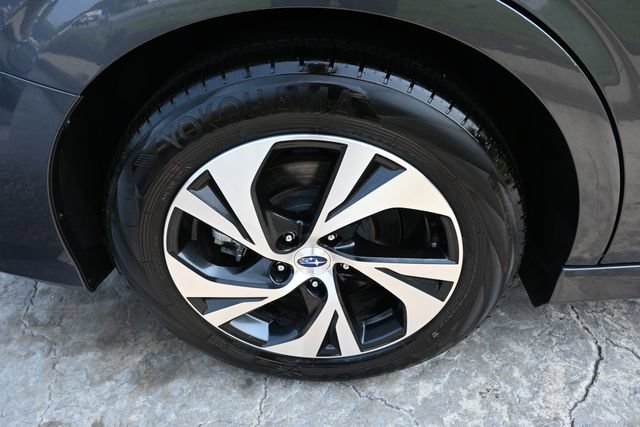 Used 2025 Subaru Legacy Premium AWD/4WD image 12