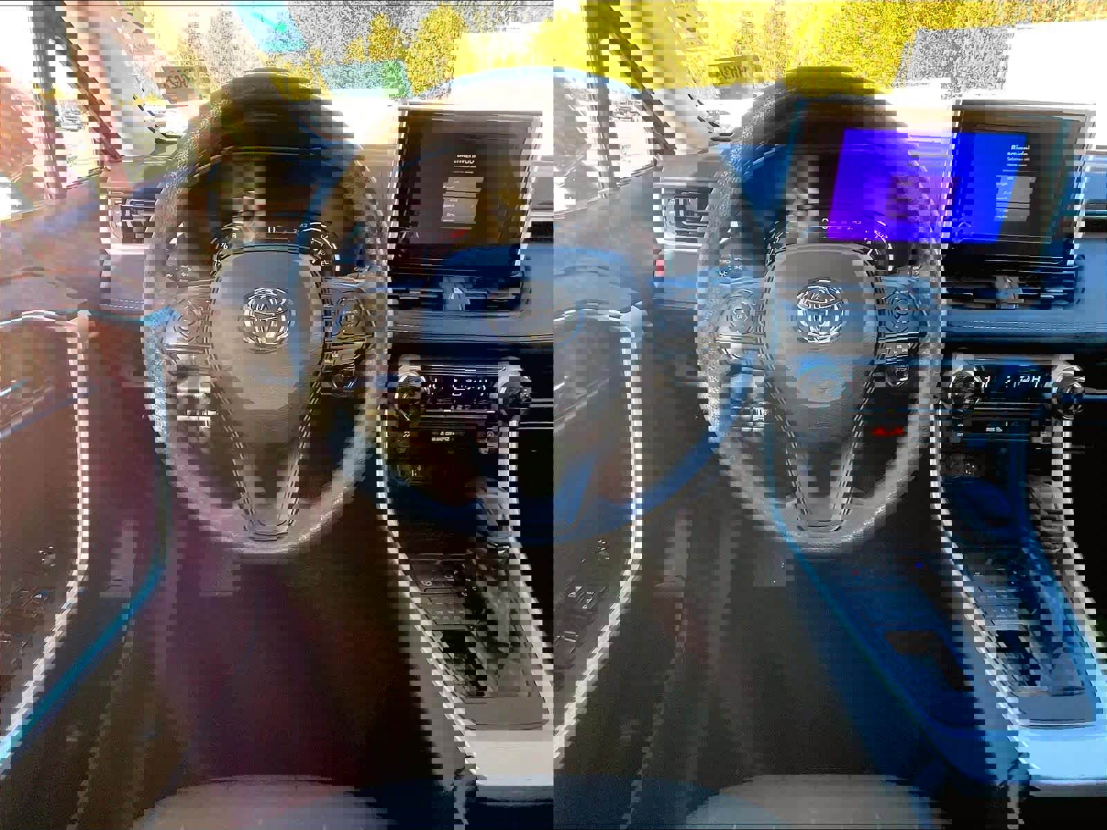 Used 2024 Toyota RAV4 XLE image 17