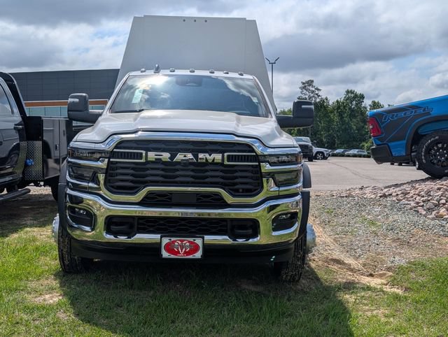 New 2026 RAM 5500 Tradesman w/ Chrome Appearance Group AWD/4WD image 3