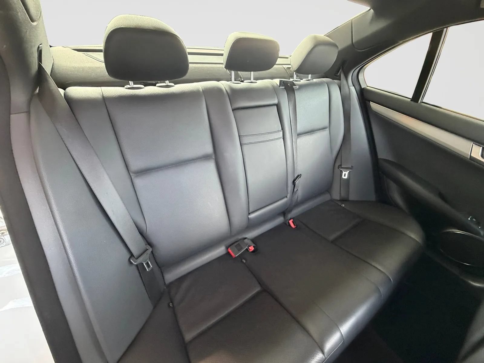 Used 2013 Mercedes-Benz C 300 4MATIC Sedan image 18