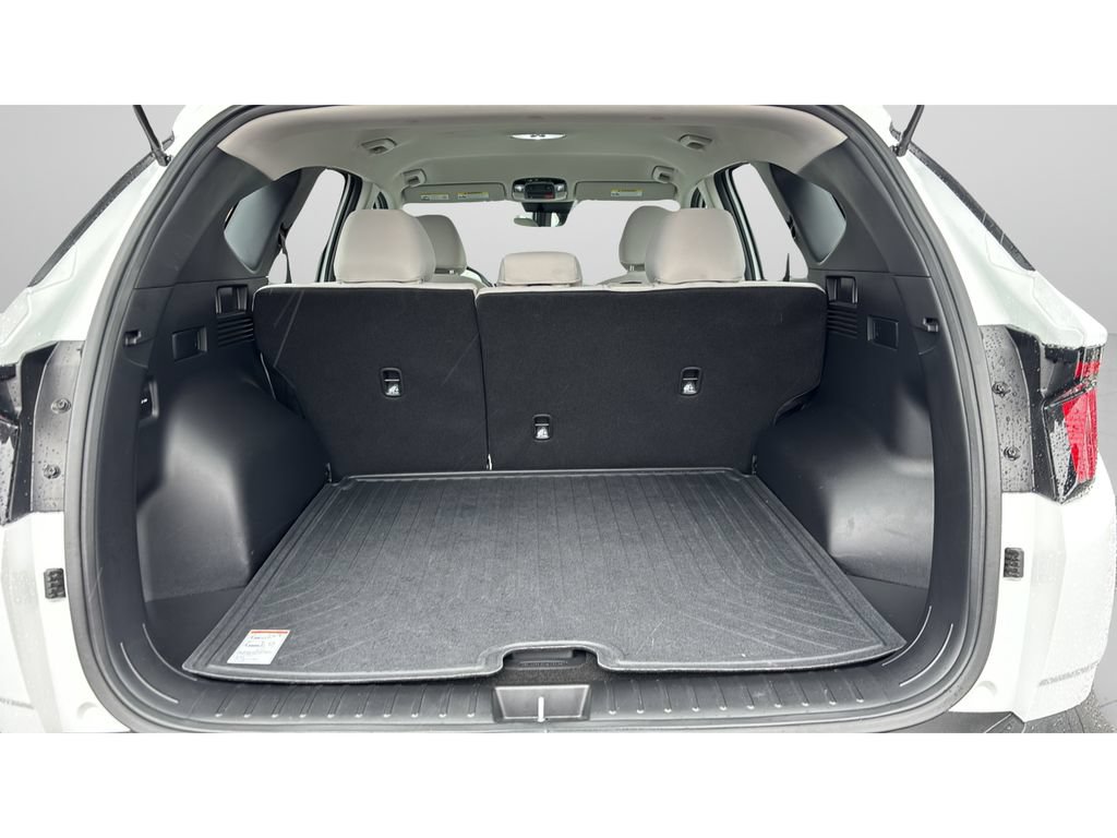 Certified 2025 Hyundai Tucson SE AWD/4WD image 19