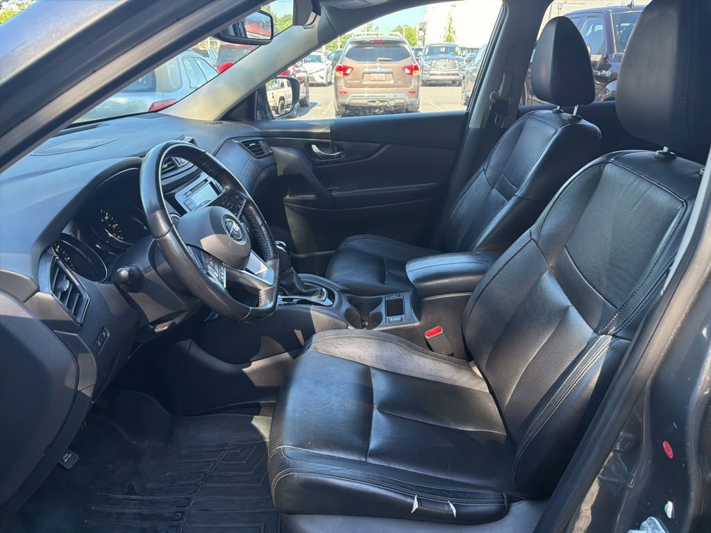 Used 2018 Nissan Rogue SL w/ Premium Package AWD/4WD image 9