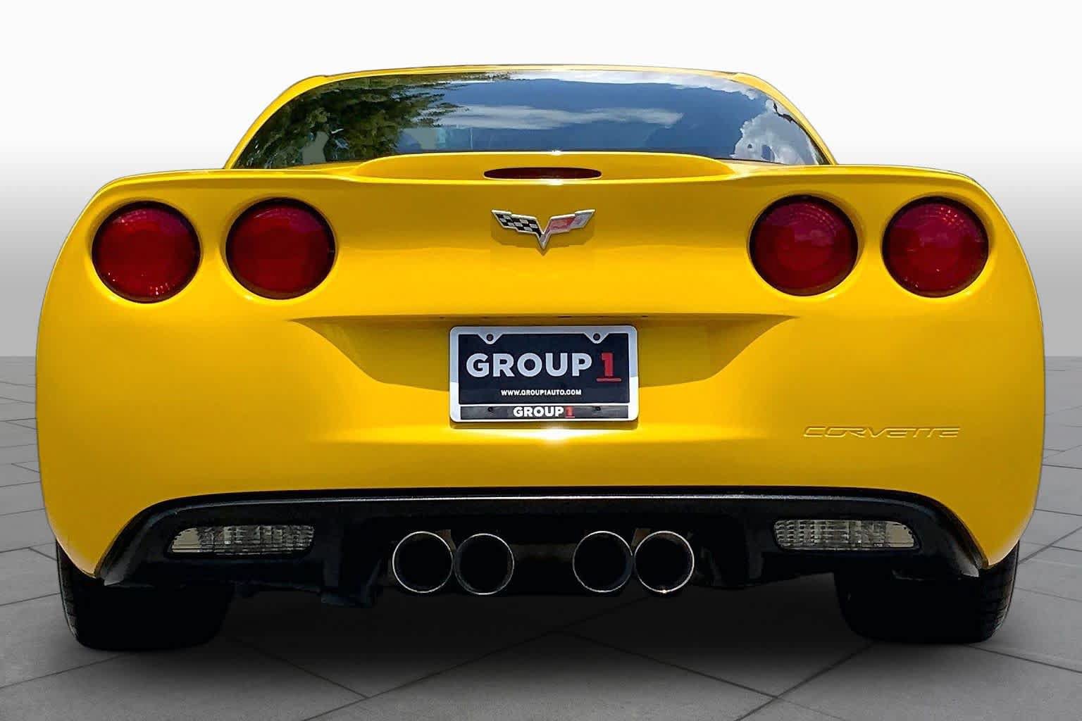 Used 2006 Chevrolet Corvette Coupe RWD image 4
