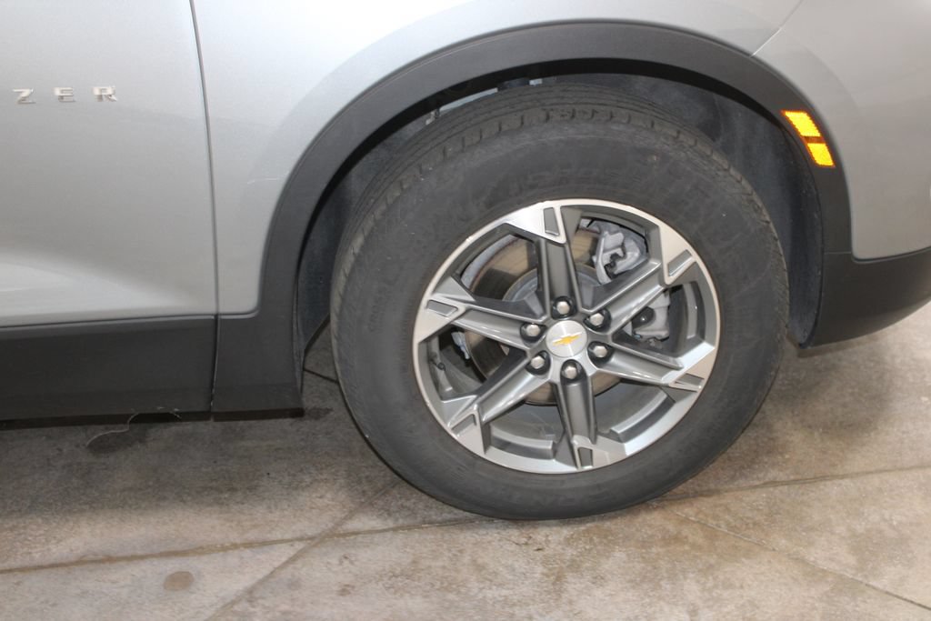 Used 2024 Chevrolet Blazer LT w/ Convenience Package FWD image 52