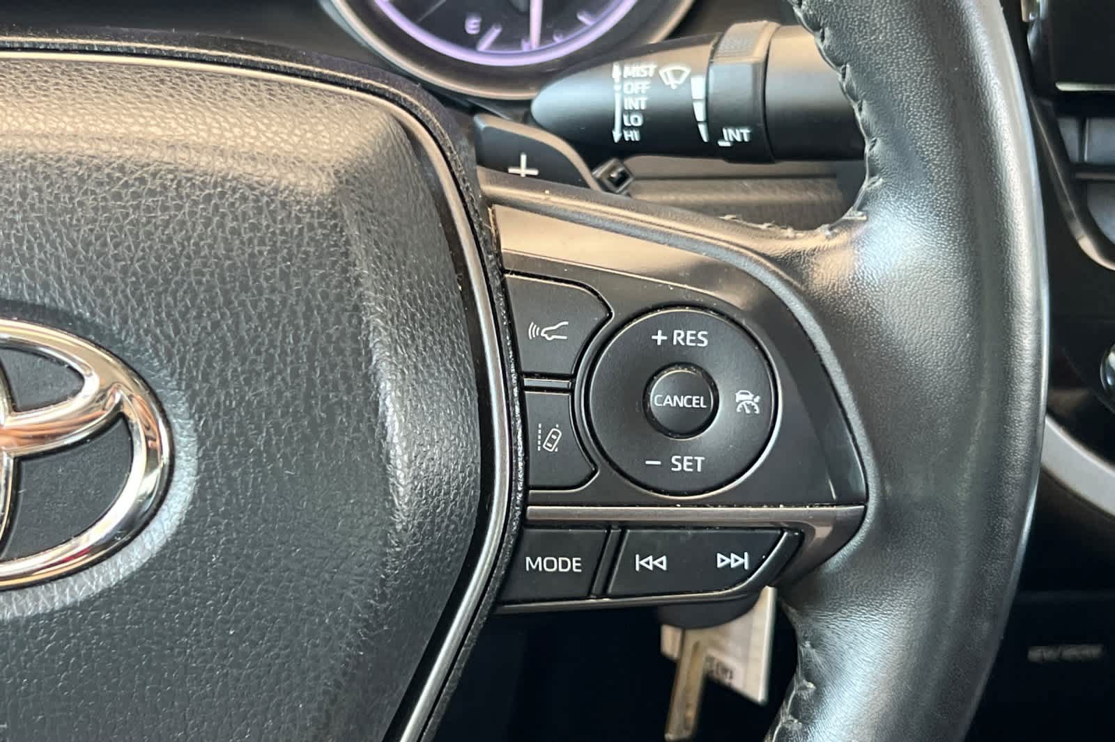 Used 2022 Toyota Camry SE FWD image 24