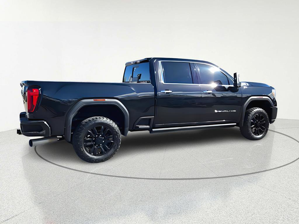 Used 2022 GMC Sierra 2500 Denali w/ Denali Black Diamond Edition image 8