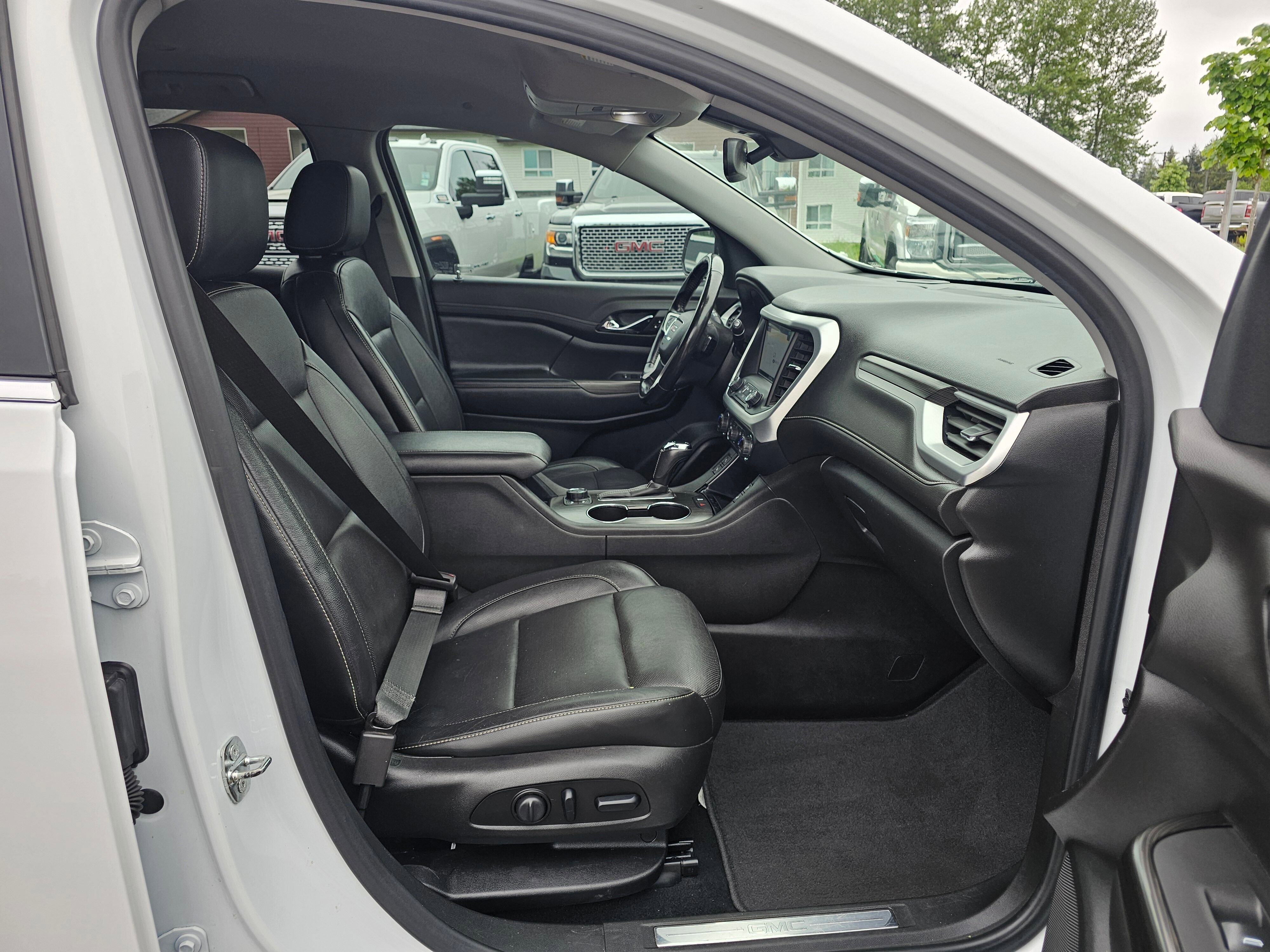 Used 2019 GMC Acadia SLT AWD/4WD image 35