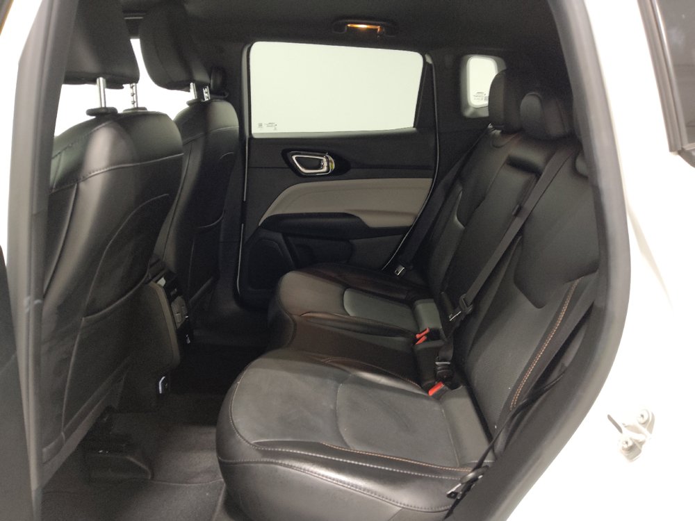 Used 2023 Jeep Compass Limited w/ Elite Group AWD/4WD image 18
