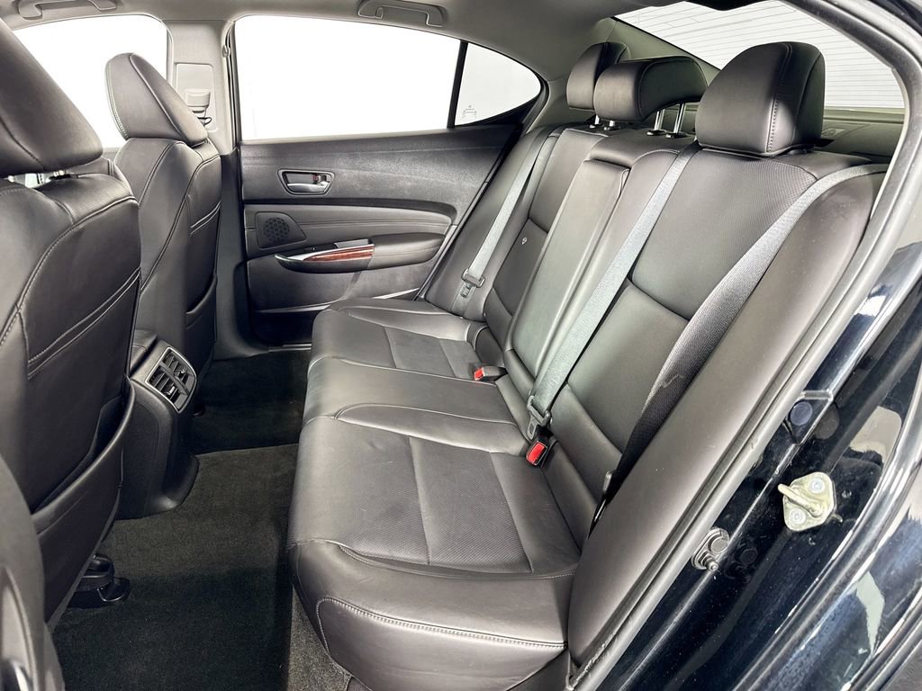 Used 2017 Acura TLX w/ Technology Package image 29